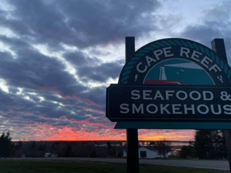 Cape Reef Seafood & Smokehouse