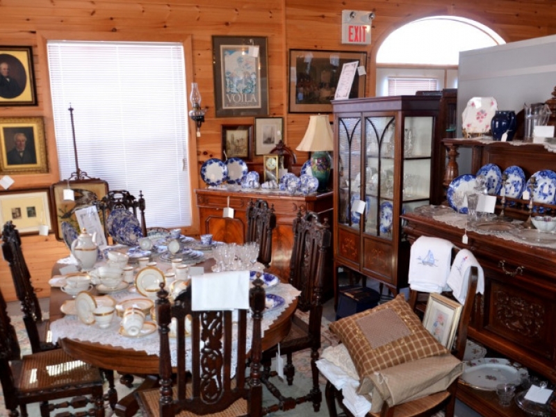 Tole Treasures & Antiques