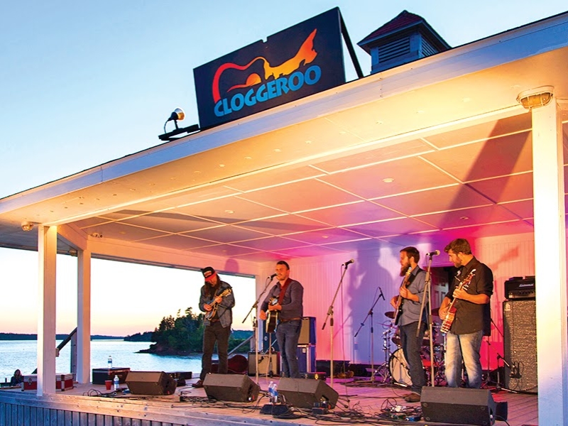 Cloggeroo - The Island Folk Festival